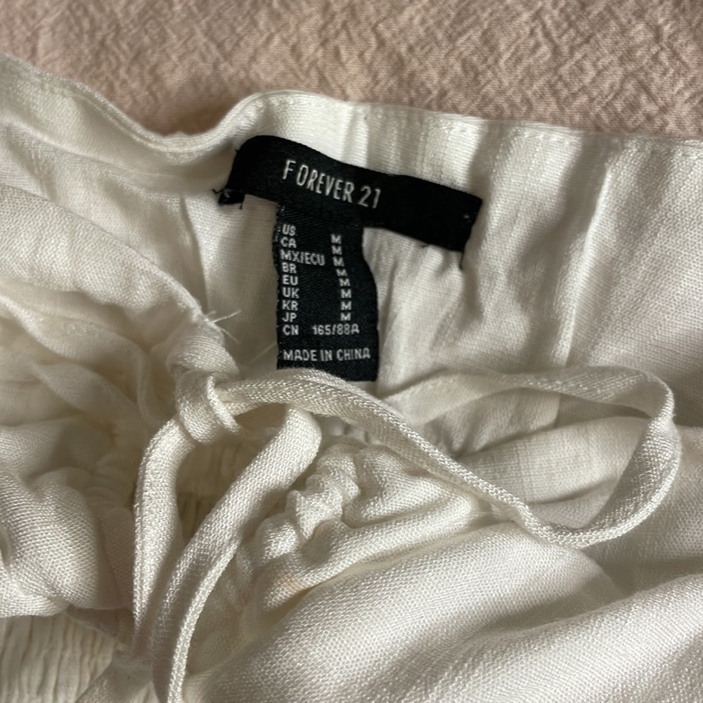 White Smocked & Lace Crop Top NWOT - Picture 4 of 7
